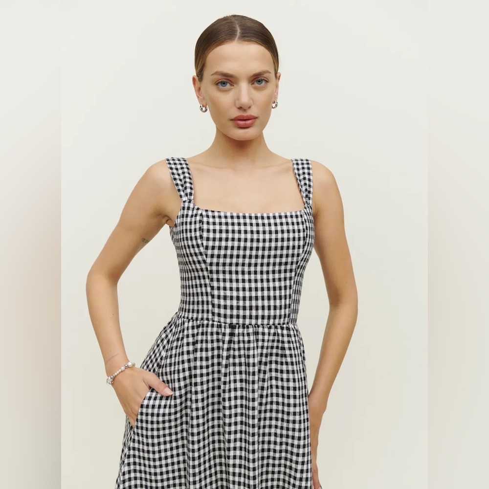 J26 Reformation Bucatini Linen Dress - Picture 5 of 10